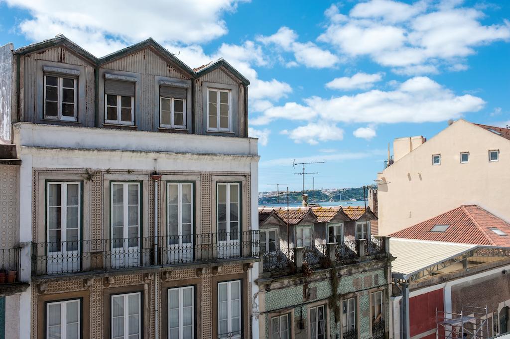 Portas Do Teatro Apartments Lisbon Luaran gambar